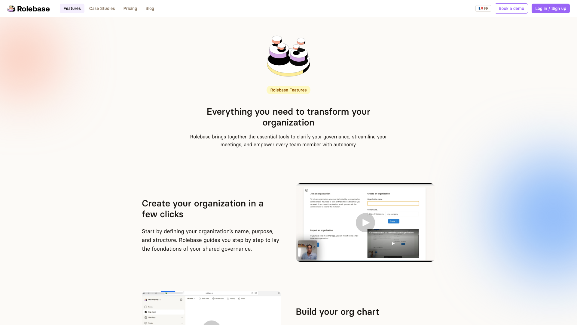 Page fonctionnalités de Rolebase montrant l'organigramme, les réunions, les tâches et les sujets.